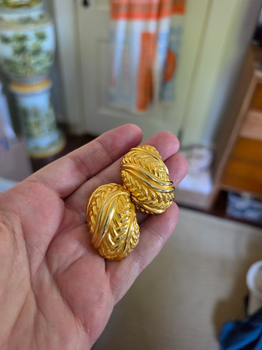 Erwin Pearl Statement Gold Tone Clip-on Earrings Wheat/Cable Design